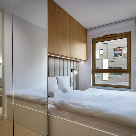 Lejlighed Rentplanet - Michalczyka Wrocław